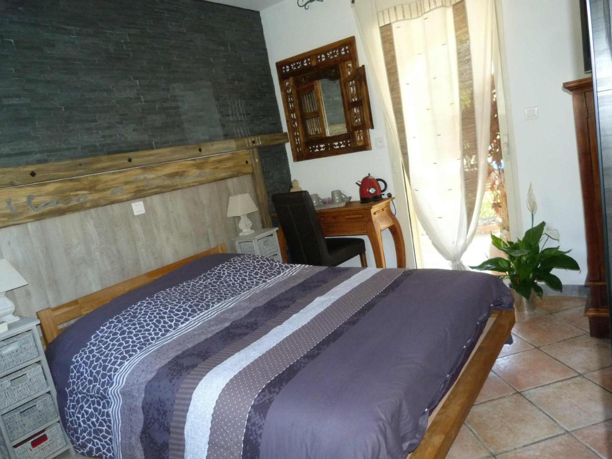 Les Bambous B&B Levens Exterior photo