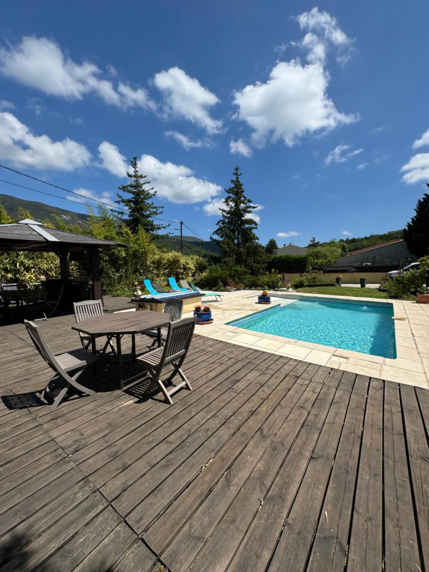 Les Bambous B&B Levens Exterior photo